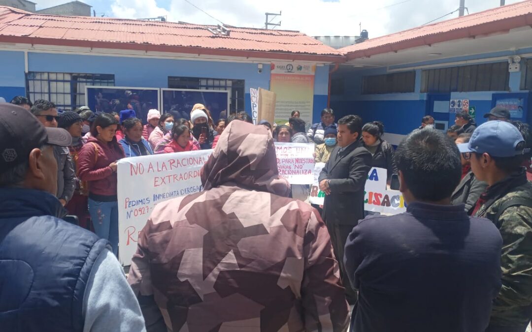 |#NotaDePrensa| ￼PADRES DE FAMILIA RECHAZAN PROCESO DE RACIONALIZACIÓN EN I.E. Nº 34020 EPIFANIO REY CAMARENA LEYVA DE PALLANCHACRA ￼