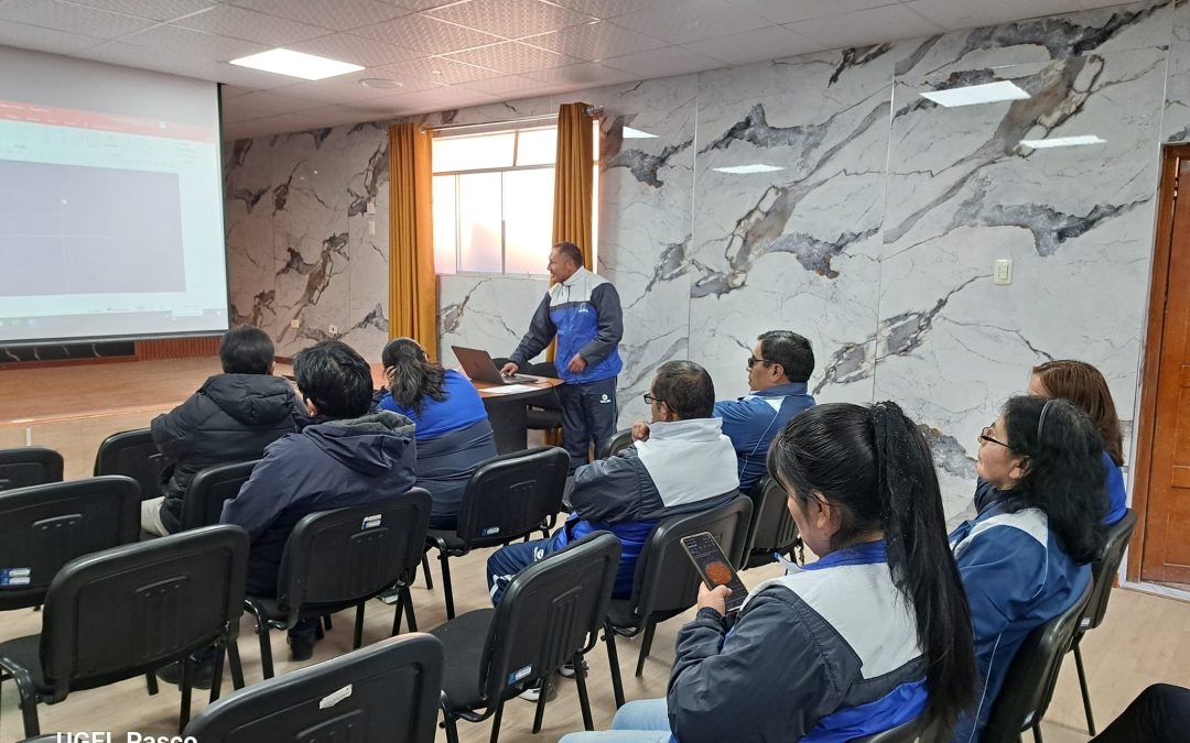 PERSONAL DE LA UGEL PASCO SOCIALIZA EL TDR Y LAS ESPECIFICACIONES TÉCNICAS